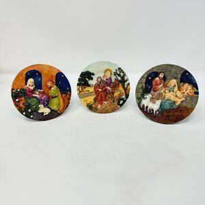 Vintage 3D Resin Nativity Plates Set of 3, Xmas Decor, Built-In Wire Stands READ